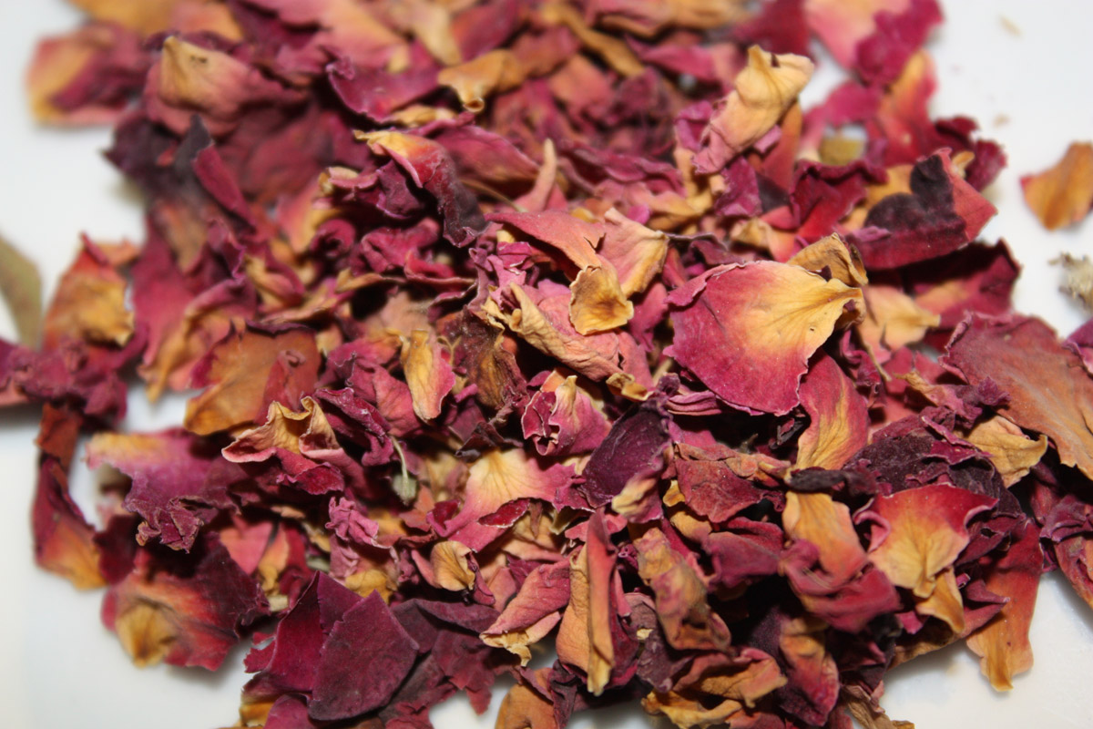 tea exclusive Organic Rose Petals Herbal Tea, 50 g - Piccantino Online Shop  International